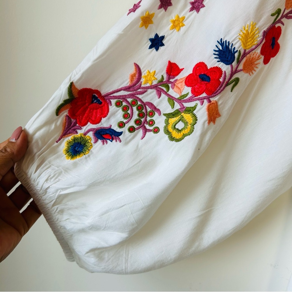 Solitaire Women’s Embroidered Floral Boho Blouse Size L - Picture 3 of 9